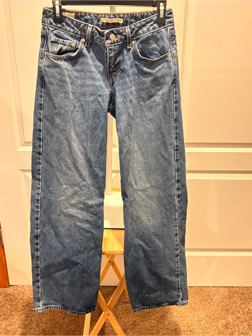 Levi’s Women’s Low Loose 25x32 Baggy Flare Wide Leg Jeans